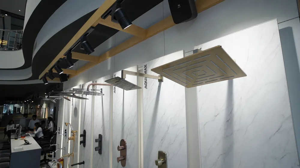 Rain shower and faucet display wall at BGH